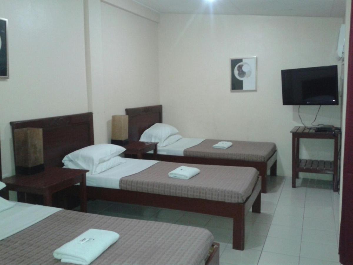 11Th Street Bed And Breakfast Bacolod Værelse billede