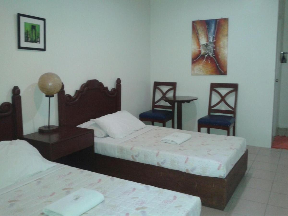 11Th Street Bed And Breakfast Bacolod Værelse billede